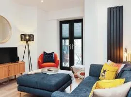 Modern 1-Bed Apart in Central Solihull near NEC