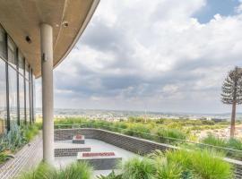Lux @ Ellipse Galelileo, ξενοδοχείο σε Midrand
