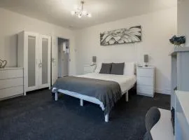 Hereford - Raven House - 4 Bedroom House Located West Of City, Sleeps 7 - Perfect For Contractors Or a Base For Exploring - Hosted By RENTMYHOUSE