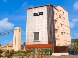 Hotel O HIGHWAY RETREAT HOTEL, hotel em Monber