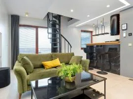 Luxury Two-level Apartment in Gdańsk Center with Pool, Gym and Sauna by Renters Prestige