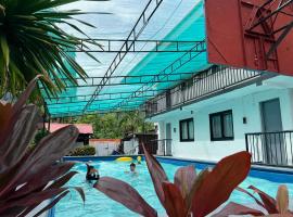 Resort safari hot spring, hotelli kohteessa Calamba