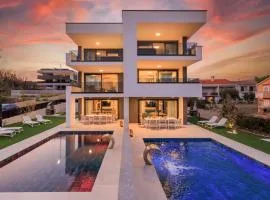 Private Villa Complex for Up to 16 Guests Krk