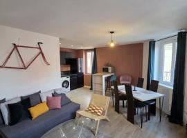 Le vélo sans roues, hotel u gradu Croix