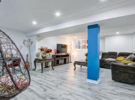 A very peaceful home, hotel i Oshawa