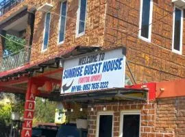 WISMA SUNRISE GUEST HOUSE 10 minutes by walking to the big fruit market in Berastagi