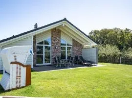 Freistehendes Ferienhaus Friesenkante 86 mit großem Garten