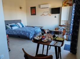 Gite Studio dans village au calme、Crespianのホテル