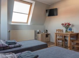 Gminne Centrum Kultury w Białej, hotel en Biała