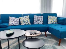 Elegant 2-Bedroom Apartment in Chic Abidjan Neighborhood, hotel in Cocody