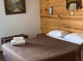 2.- Hermoso Dpto - Puerto Varas – hotel w mieście Puerto Varas