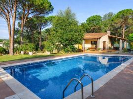 Spacious Countryside Costa Brava Relax, hotelli kohteessa Sils