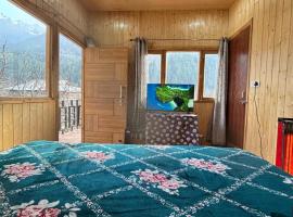 Bhandari Homestay, hotel in Harsil