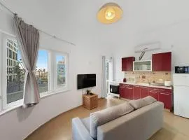 HaYarden Vibe - - 1 Bedroom With Sea Balcony By Vacay
