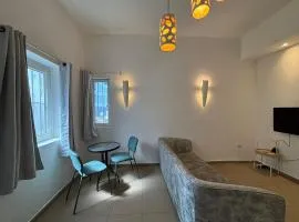 HaYarden Vibe - -1 Bedroom With Garden By Vacay