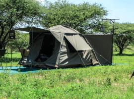 Mobile Camping, hotel di Kasane