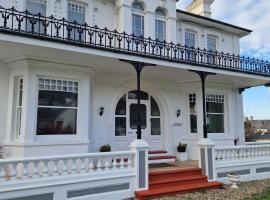 Hazeldene Guest House, Hotel in Aberaeron