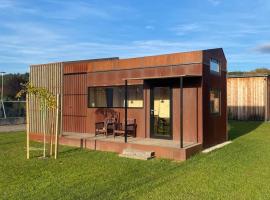 Rusty Cabin -Tiny House, hótel í Neustift an der Lafnitz