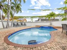 April Sale! 4 BR - Private Pool, Grill, Soaking Tub, Near Coral Gables & MIA Airport