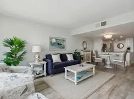 Surf and Racquet Club B150
