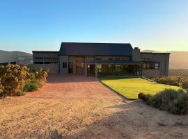 Hilltop House, Hotel in Karwyderskraal