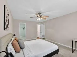 Stylish 2BR2BA with room to unwind