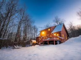 Driftland Cabin sauna, hot tub, pizza oven