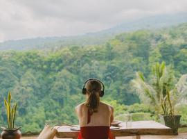 Rinjani Houseboon, hotel a Senaru