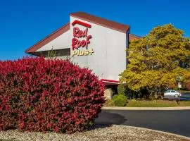 Red Roof PLUS Chicago - Hoffman Estates