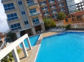 PREMIUM Puerto Varadero Apartamento con Vista al Mar y Planta Total, Hotel in Tucacas