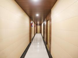 Hotel O Apple Tree, готель у місті Sūrajpur