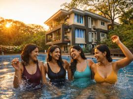 4bhk Stunning Apartment with Pool 2bhkX2, hotel en Goa Vieja