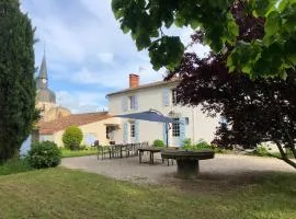 La Vieille Cure, SPA, Wifi à 20 min des plages