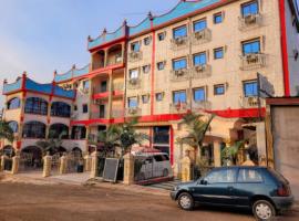 lynna hôtel, hotel em Iaundé