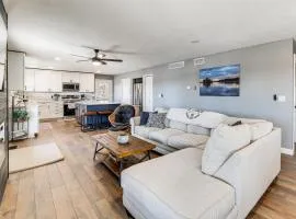 Waterfront Deck! Shell Knob Gem on Table Rock Lake