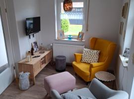 TOP Ferienhaus FEIENE DÜNE Am Badesee Tannenhausen, Aurich, Hotel in Tannenhausen
