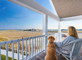 Oceanview Oasis Newly Renovated Parking, Hotel in Hampton