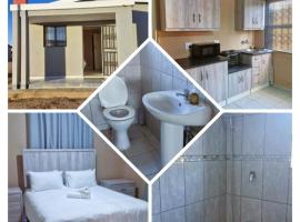 Mafelelong Guest Lodge, Dikweipi 2 R510 road, hotel i Mogwase