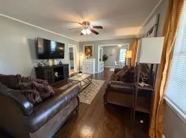 3-Bedroom Home with Free Parking Near I-75