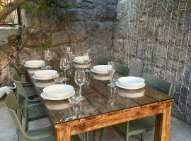 Casa Bella, hotel en Karlobag