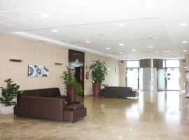 Hotel La Cantueña-Adults Only, hotel in Fuenlabrada