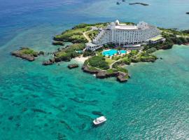 ANA InterContinental Manza Beach Resort by IHG, hotel en Onna