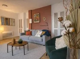 Studio lumineux - Balcon - Bureau - Gare a proximité