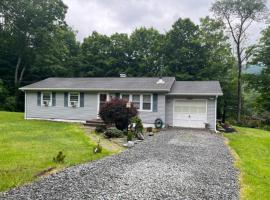 Delaware River Retreat, hotel en Shinhopple