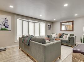 그린베이에 위치한 호텔 3 Blocks to Lambeau Field! Bright Home w/ Yard
