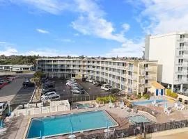 Outrigger Beach Club Resort by CoolVacay