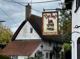 The Bell Inn, hotel di Devizes