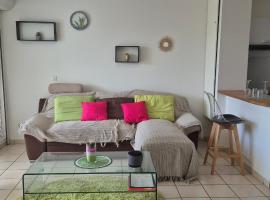 Au zamana, hotel u gradu 'Le Robert'