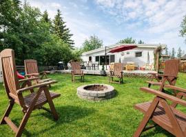 Sylvan Cabin - 3 BR Family Fun Luxurious Yard, hotel a Sylvan Lake