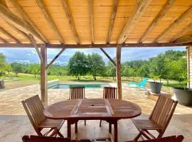 Magnifique Villa en pleine nature, piscine et beach volley